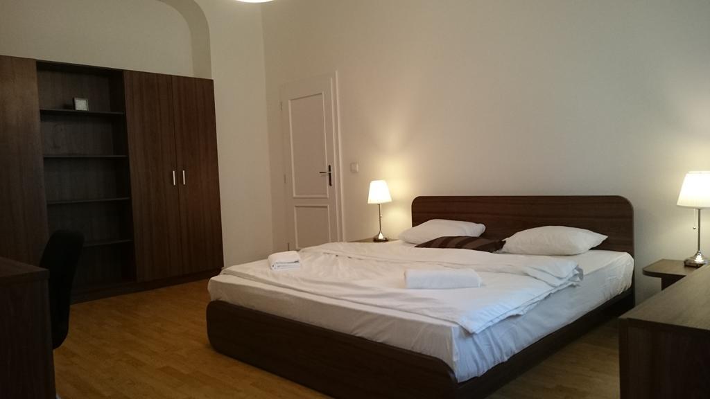 Lion Apartments Medena, Big Size, High Ceilings Bratislava Oda fotoğraf