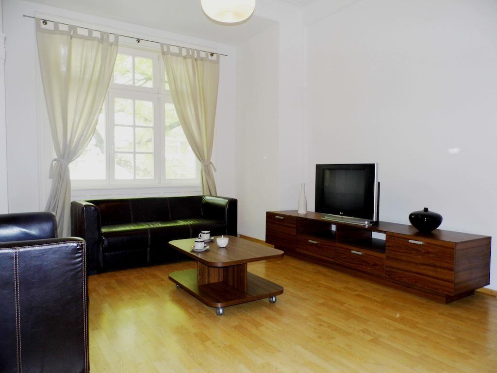 Lion Apartments Medena, Big Size, High Ceilings Bratislava Oda fotoğraf