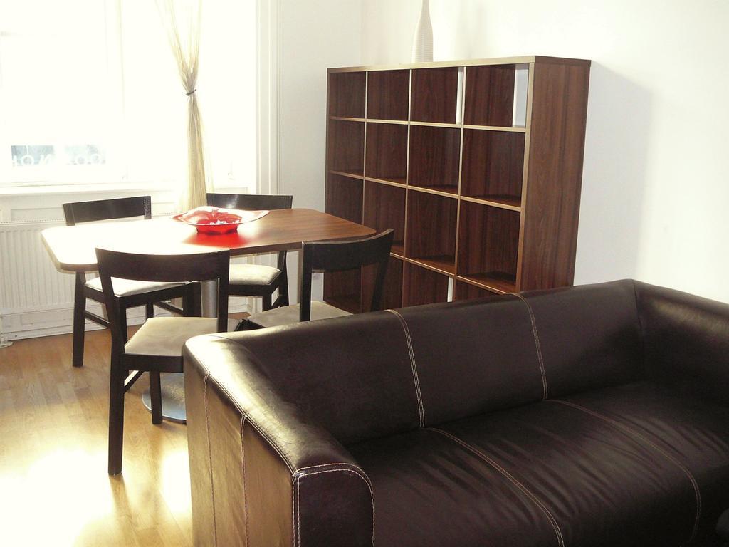 Lion Apartments Medena, Big Size, High Ceilings Bratislava Dış mekan fotoğraf
