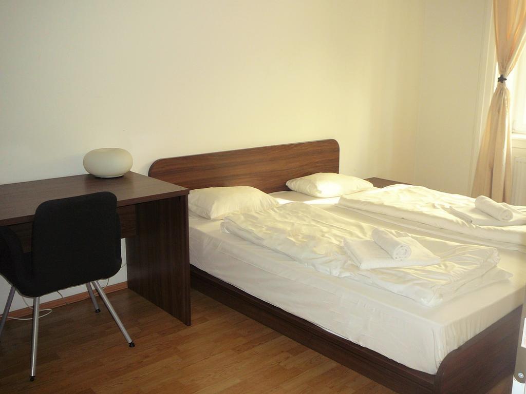Lion Apartments Medena, Big Size, High Ceilings Bratislava Dış mekan fotoğraf