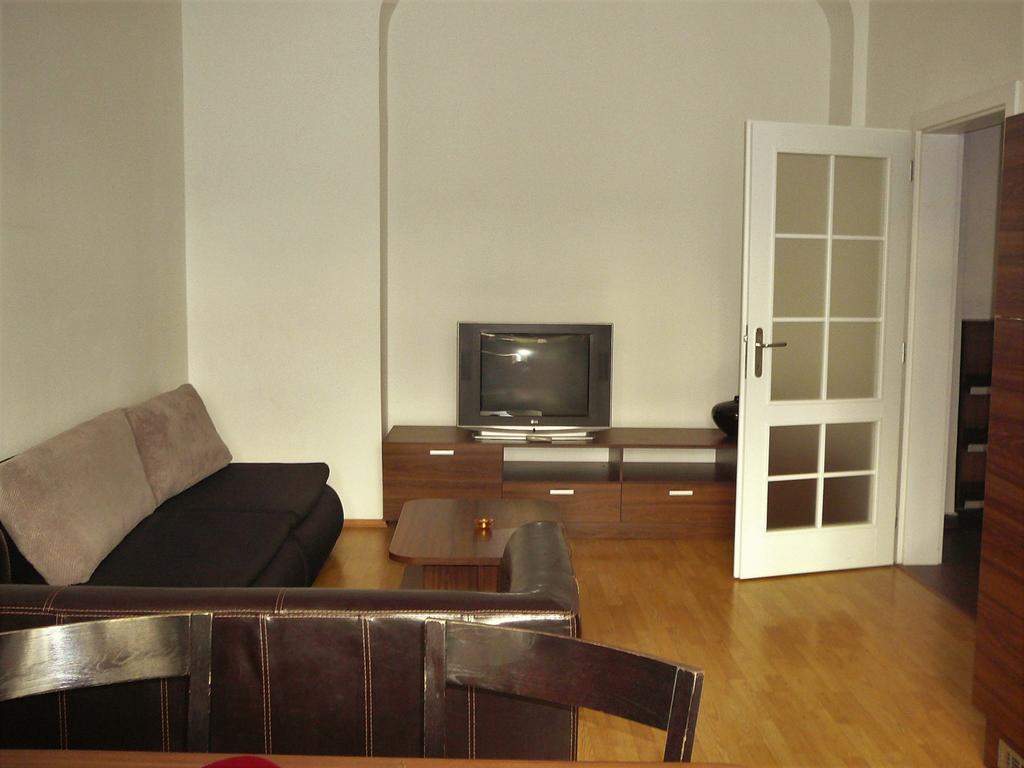 Lion Apartments Medena, Big Size, High Ceilings Bratislava Dış mekan fotoğraf