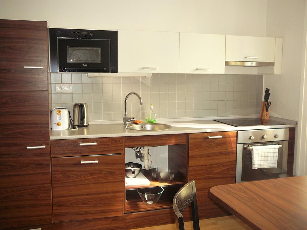 Lion Apartments Medena, Big Size, High Ceilings Bratislava Dış mekan fotoğraf