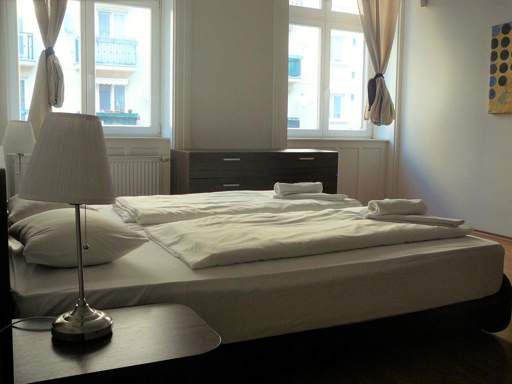Lion Apartments Medena, Big Size, High Ceilings Bratislava Dış mekan fotoğraf